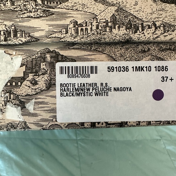 GUCCI shirt and shoes as bundle shirt size medium shoes size 37 100 % authentic - Picture 7 of 13